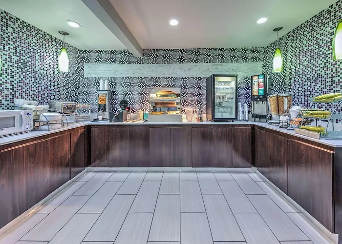 La Quinta Inn By Wyndham El Dorado