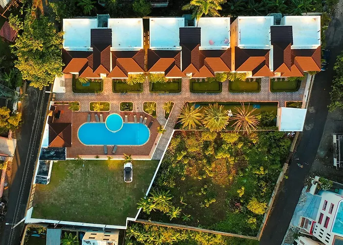 Ria Hotel