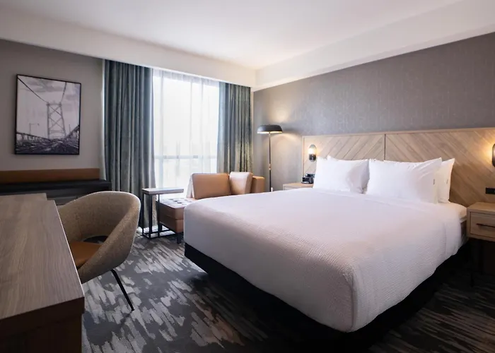 Sandman Signature Dartmouth Hotel & Suites