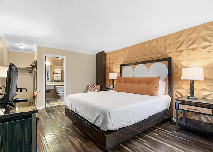 Santa Clarita Motel - Near Six Flags Magic Mountain - Valencia