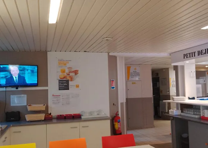 Premiere Classe Niort Est - Chauray