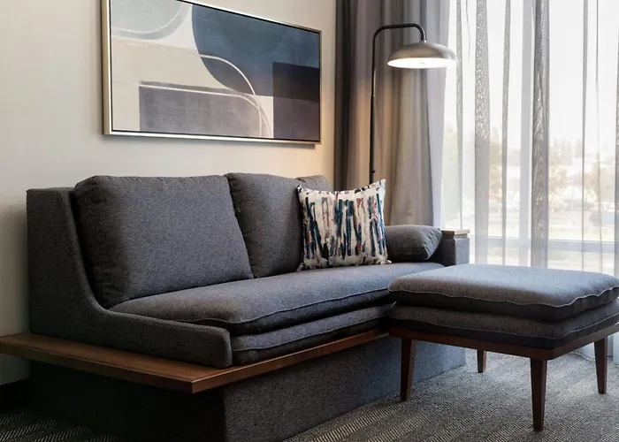 Courtyard By Marriott Fresno Clovis