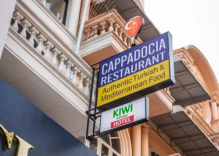 Kiwi Capsule Hotel