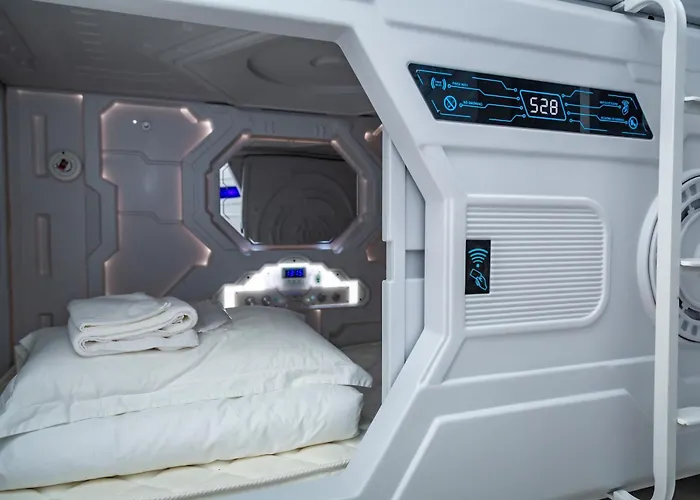 Kiwi Capsule Hotel