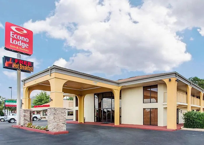 Econo Lodge Inn & Suites Griffin North