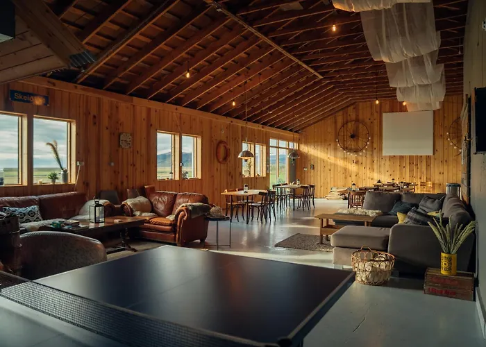Farmhouse Lodge