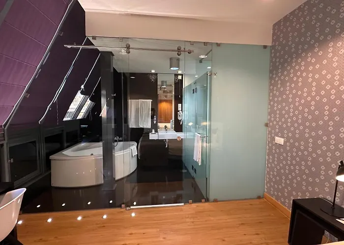 America Diamonds Hotel