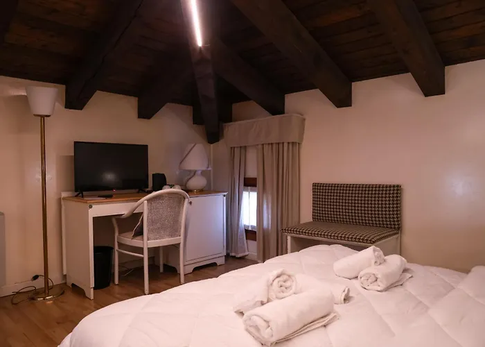 Hotel Villa Sara Mestre
