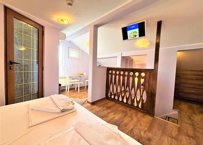 L'Opera Guest House