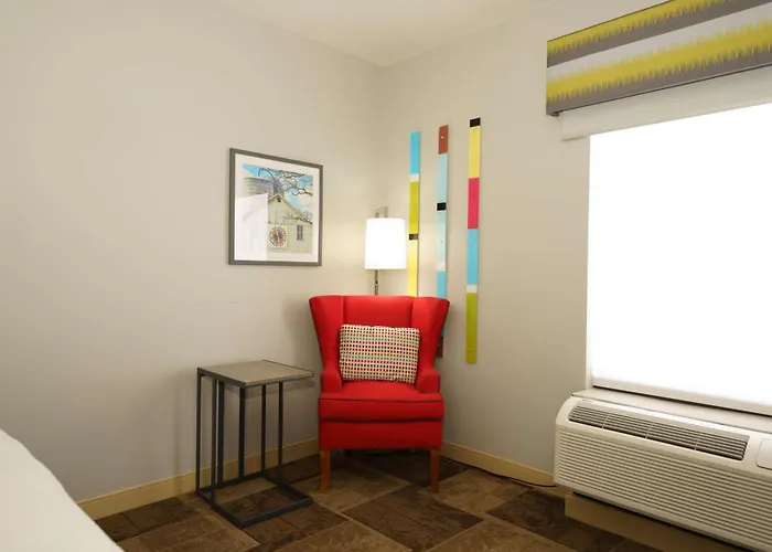 Hampton Inn Garden City