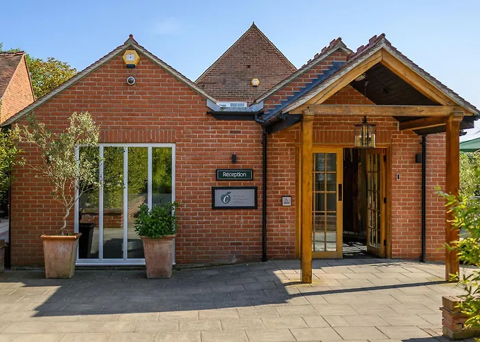 Crouchers Hotel