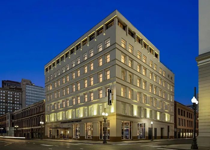 Fairfield Inn & Suites By Marriott New Orleans Downtown/French Quarter Area