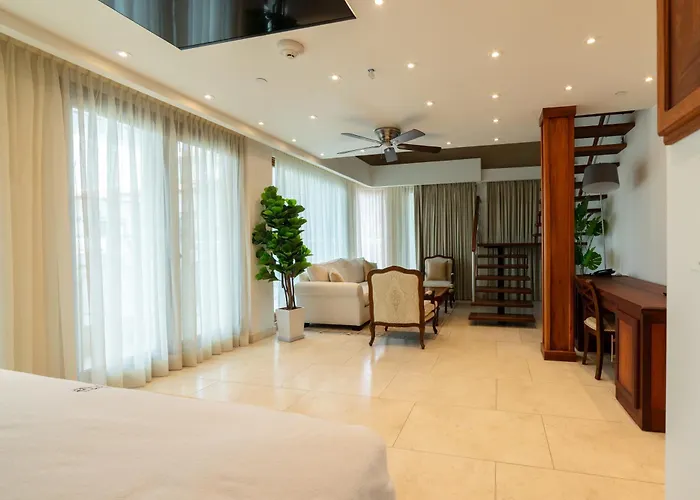 Hotel Plaza Herrera