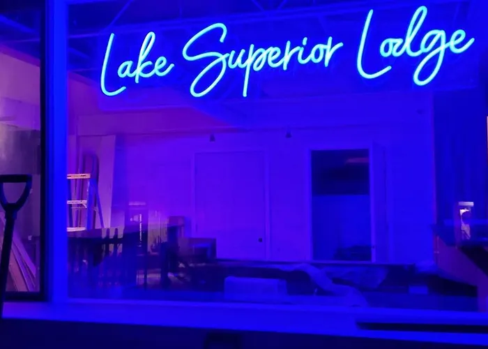 Chequamegon Lake Superior Lodge