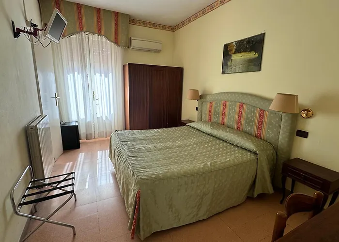 Hotel Ely