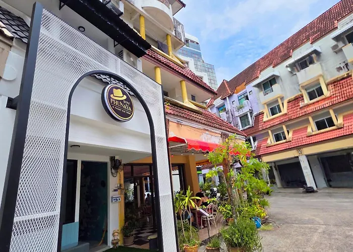 Phunaya Phuket Oldtown Hotel