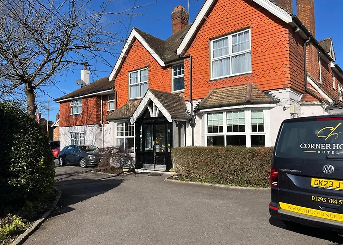 Corner House Hotel Gatwick With Bookable Holiday Parking