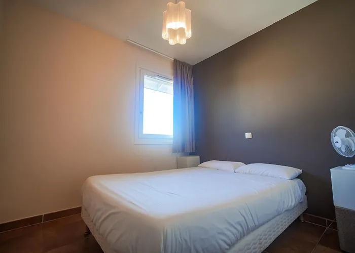 Résidence Hôtelière Spa Les Chataigniers Saint-Jorioz