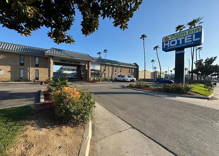 Palm Inn Hotel Near Tyler Mall Riverside