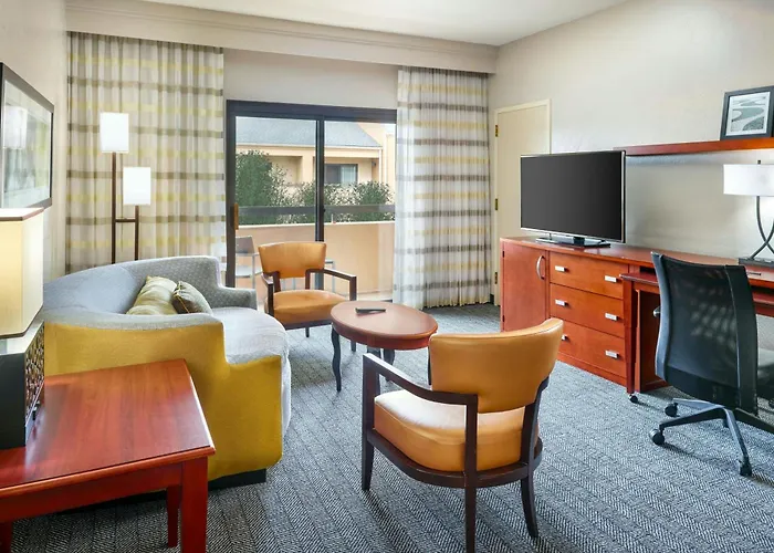 Courtyard By Marriott Baton Rouge Acadian Centre/Lsu Area