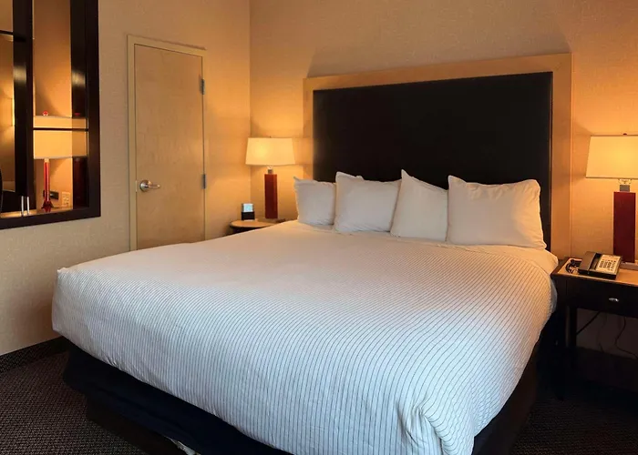 Cambria Hotel Traverse City