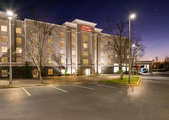 Hampton Inn & Suites Charlotte-Airport