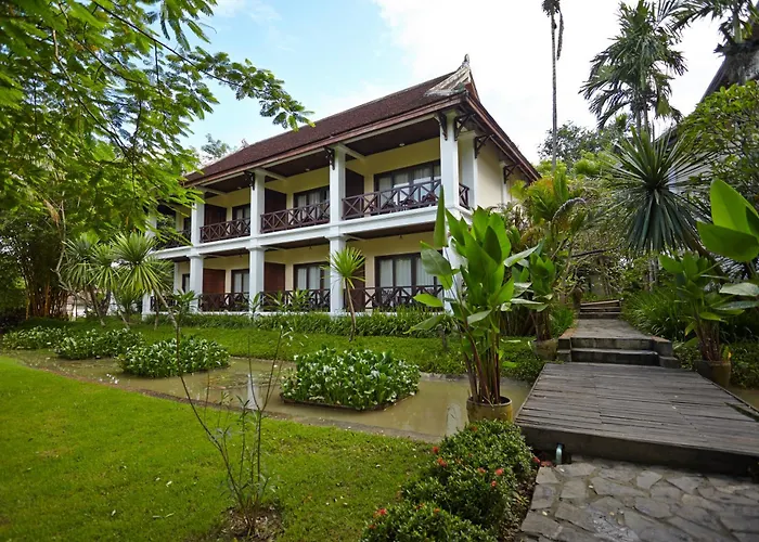 Santi Resort & Spa