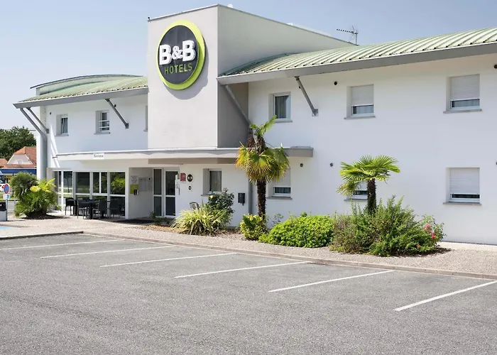 B&B HOTEL Pau Lescar