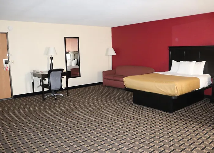 Econo Lodge Inn & Suites Wisconsin Dells
