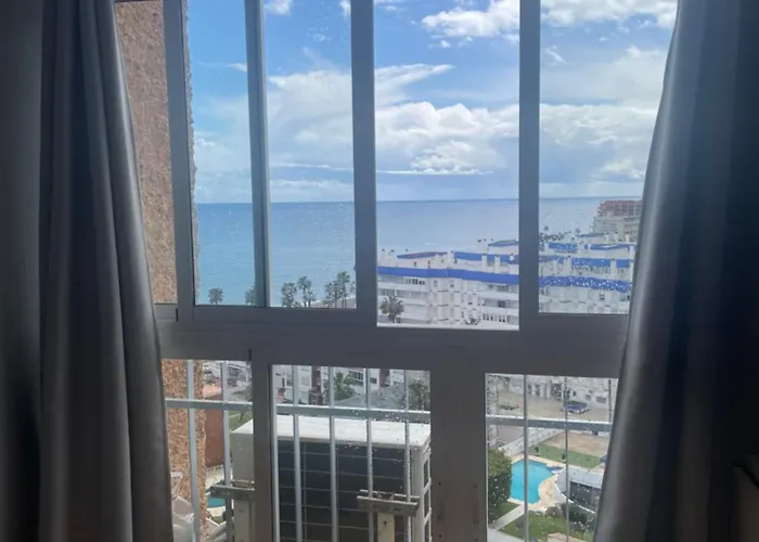 Benalmadena ,apartamento-Estudio primera Línea de Playa
