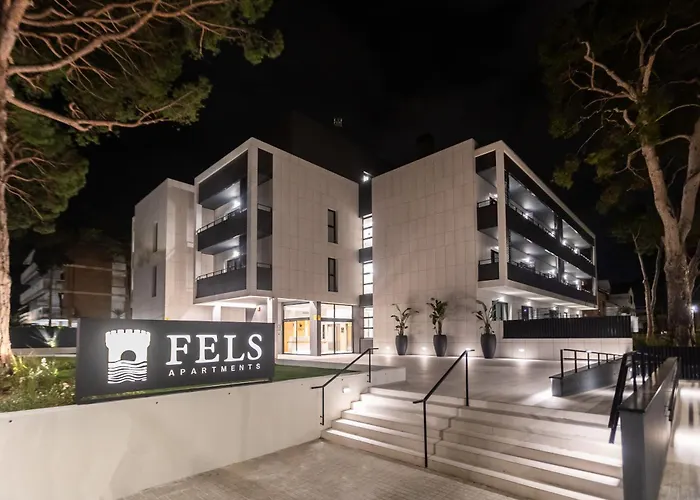 Fels Apartments