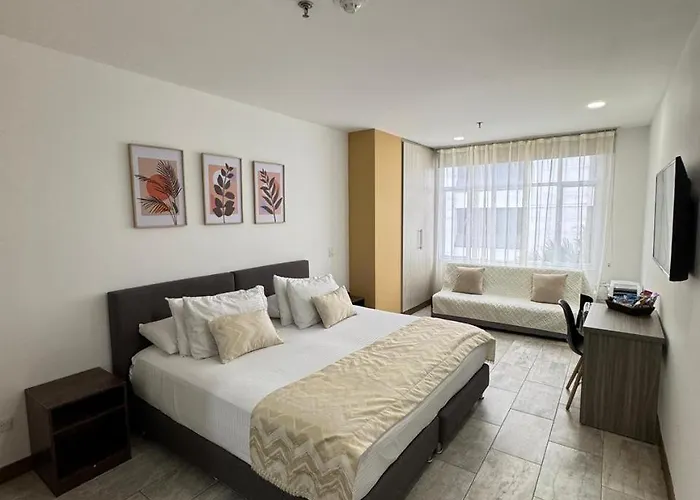 Hotel Rosales Suite