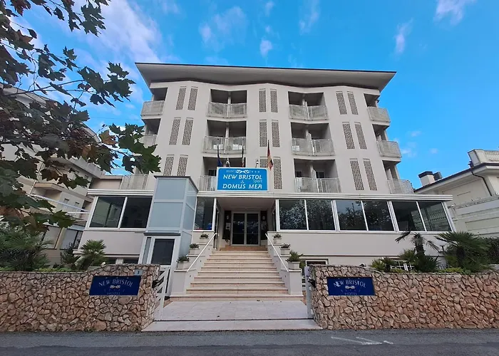 New Bristol Sport Hotel