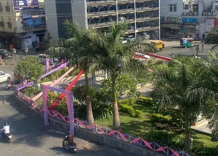 Gyanav Hotel And Restaurant