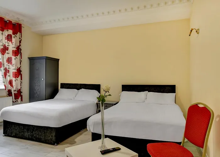 Empire Hotel