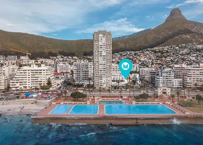 Mojo Hotel & Market