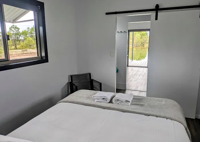Trinity Islands Holiday Park - Cabin Accommodation Burrum Heads
