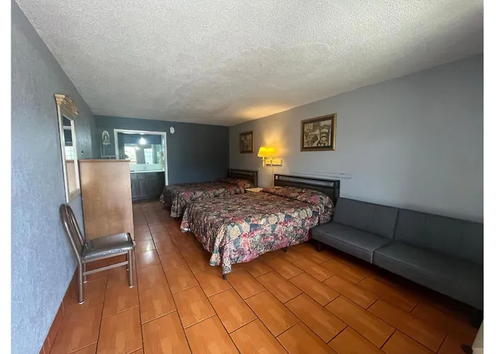 La Posada Inn By Oyo Brownsville