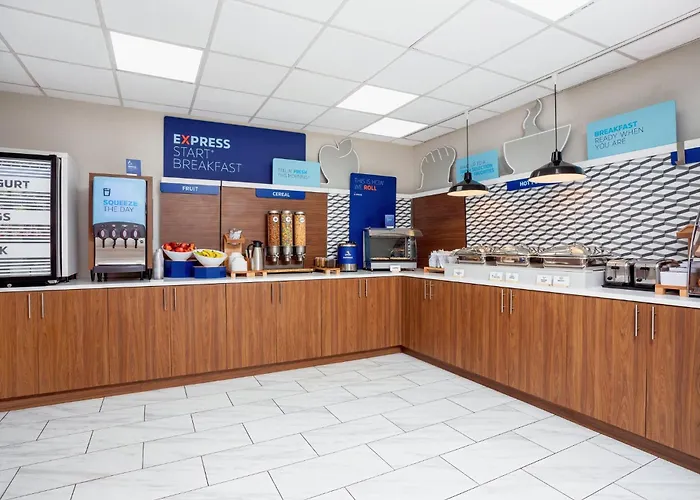 Holiday Inn Express & Suites Ormond Beach - North Daytona By Ihg