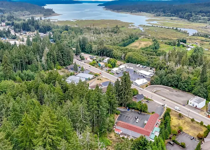Belfair Motel