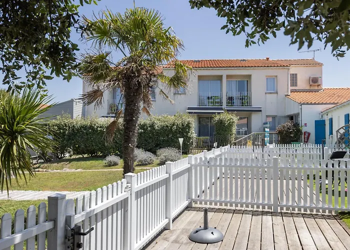 Logis Hotel De La Plage