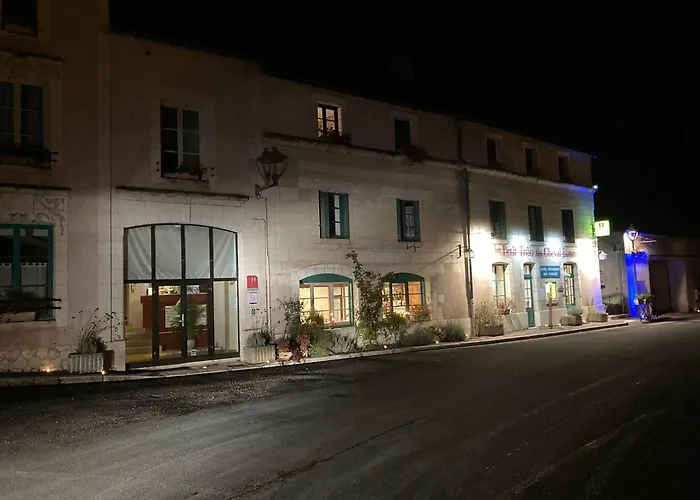 Hotel Logis Le Petit Trôo du Cheval Blanc
