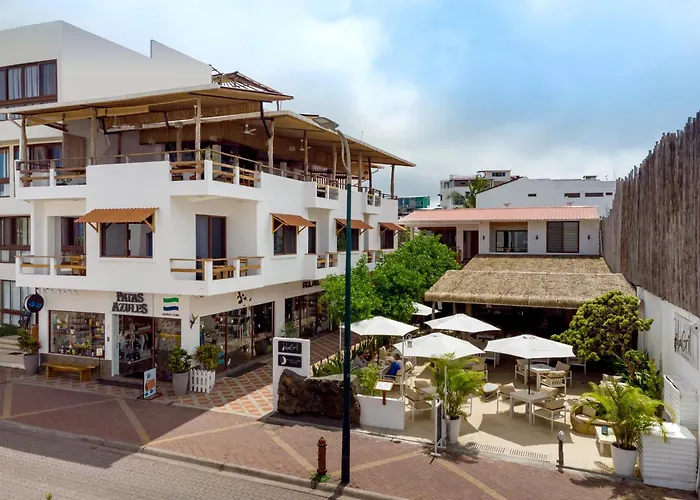 Plaza Luna Suites