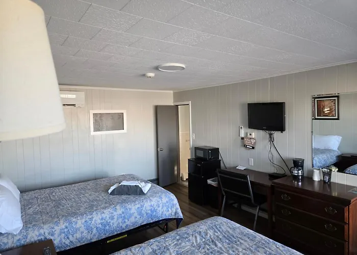 Russell'S Motel
