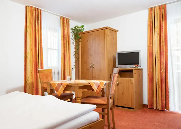 Gäste- und Apartmenthaus Wiesholler Chieming