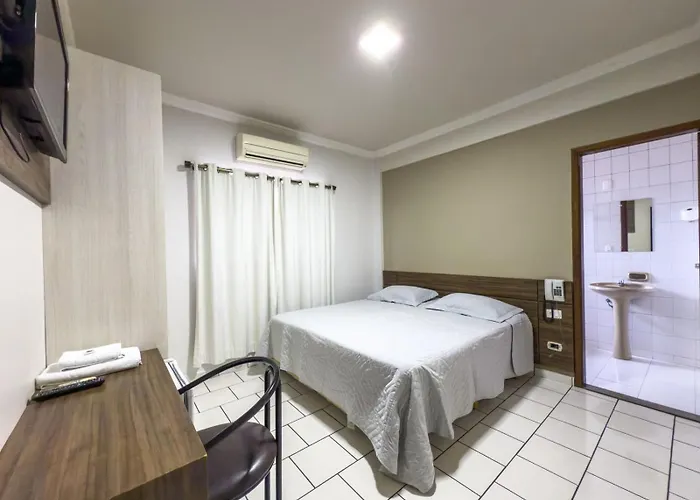 Hotel Parati Arapongas