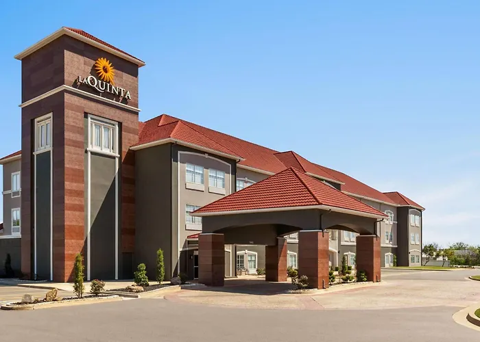 La Quinta By Wyndham Shawnee