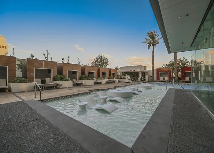 Stripviewsuites At Palms Place