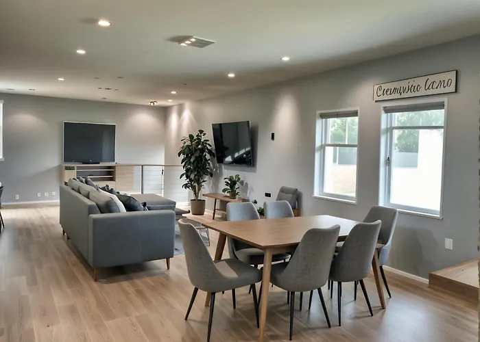 Hollywood Homes Free Parking Close To All Things La
