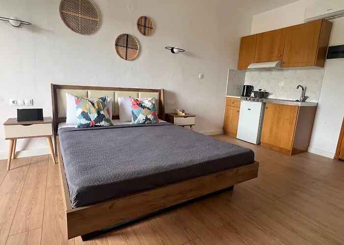Jimmy'S Guest House Skiathos